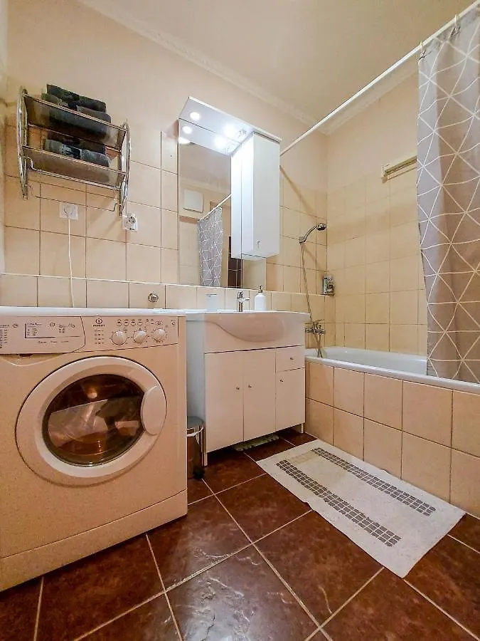 Harmony Apartments - Balcony, Ac, Free Parking, Metro, Self Check-In Budapeszt